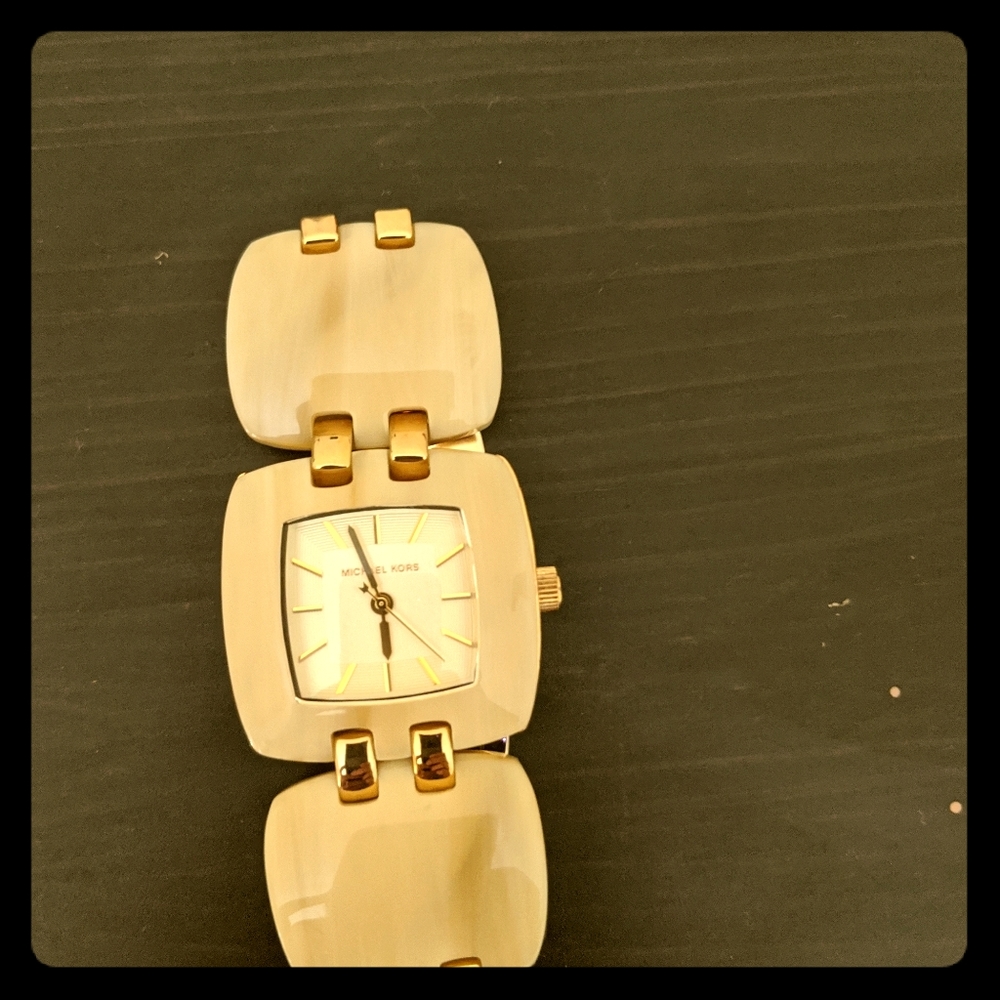 Wrist watch